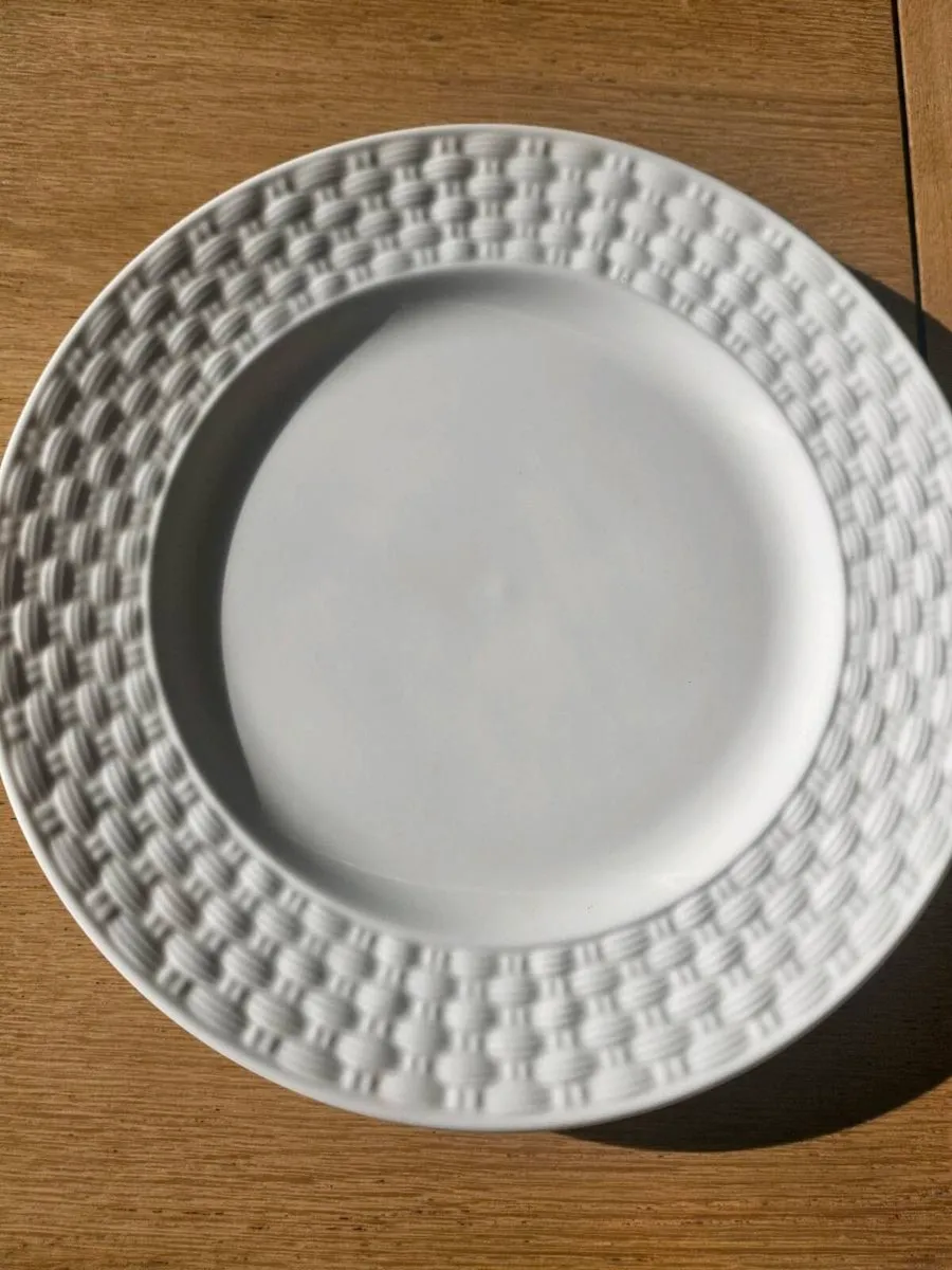 Aynsley Basketware 16pcs bone china - Image 1