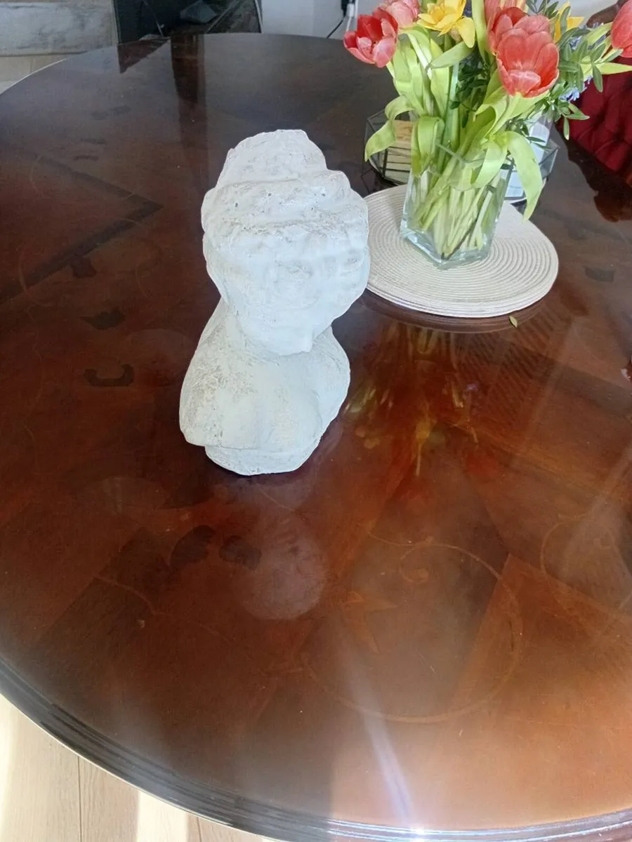 Classic Head Bust Sculpture Female - Image 4