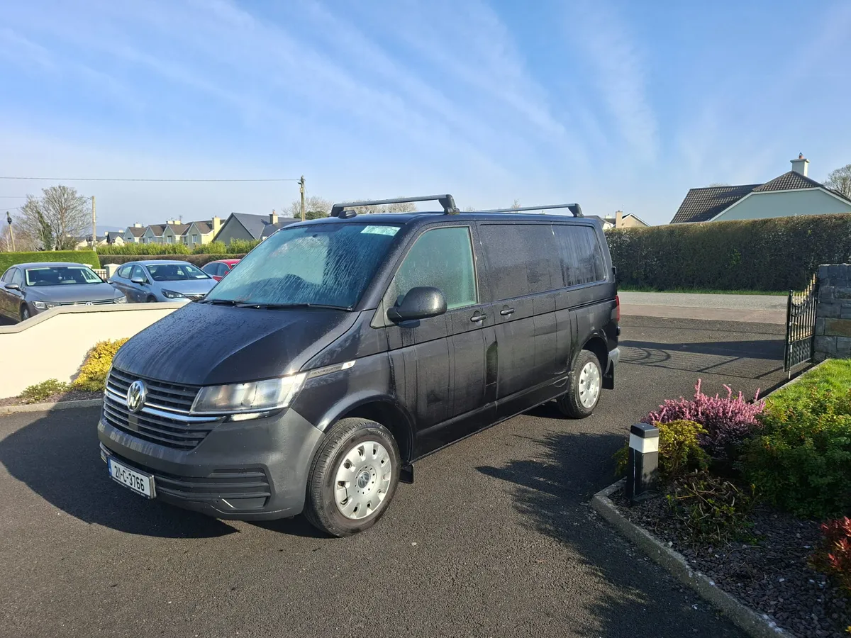 Volkswagen Transporter 2021 - Image 3