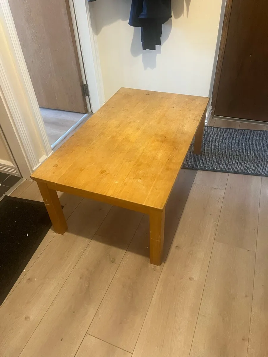 Sofa and coffee table - Image 3