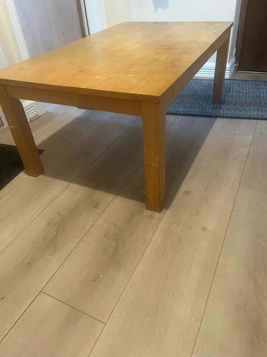 Sofa and coffee table - Image 4