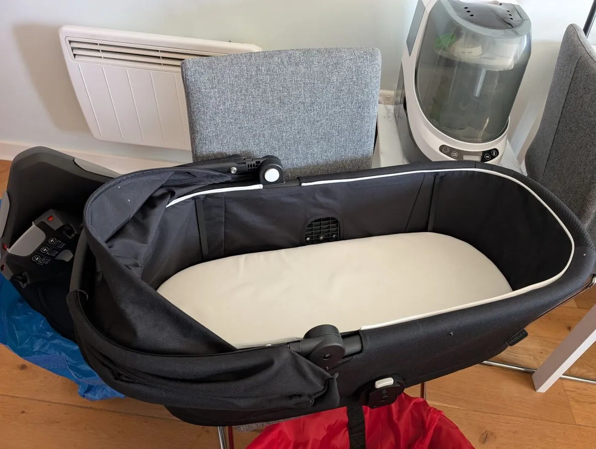 Bassinet for pram - Image 2