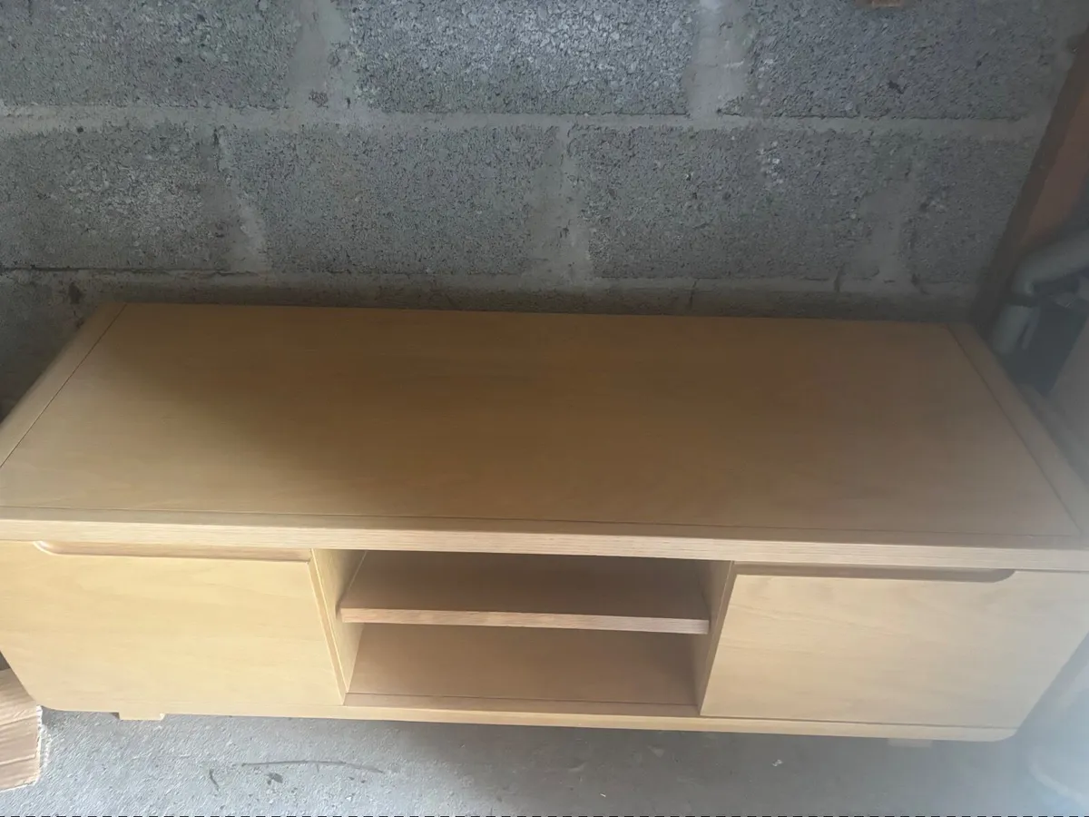 TV Unit - Image 3