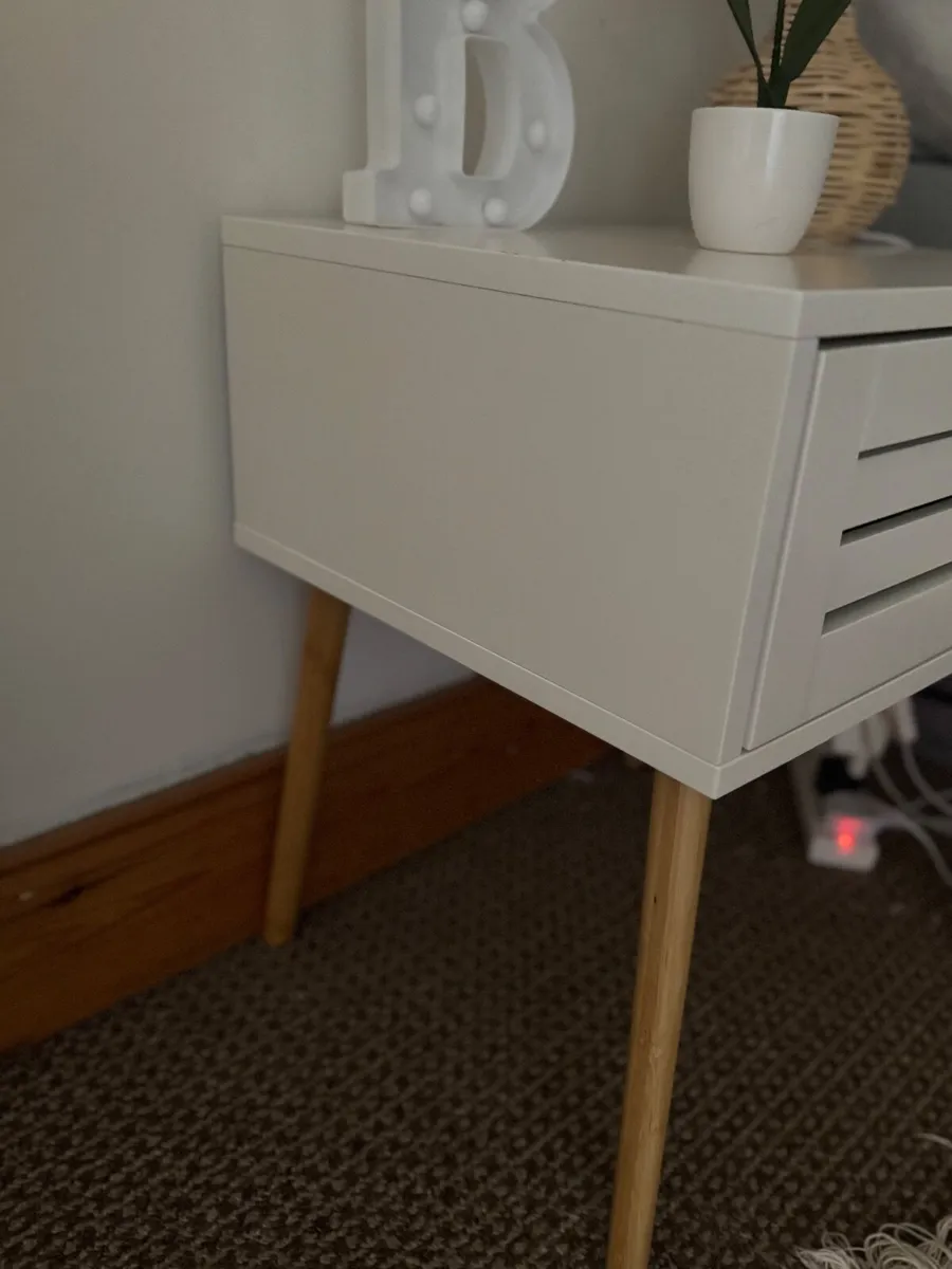 Bedside table - Image 3