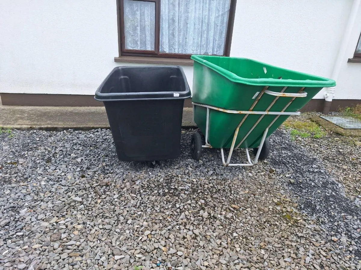 Large industrial bin - Image 1