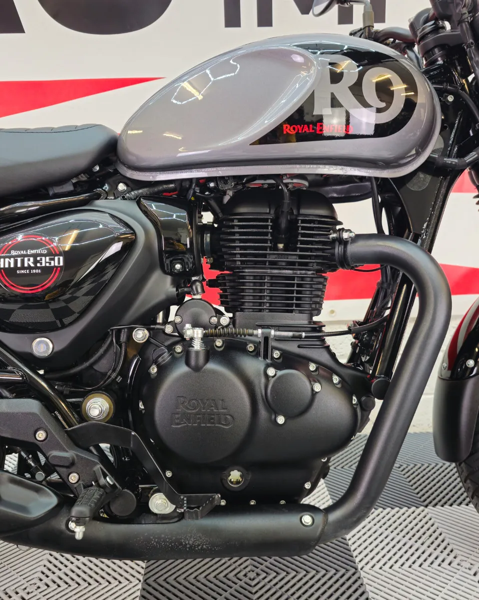 2023 Royal Enfield Meteor 350 - Image 2