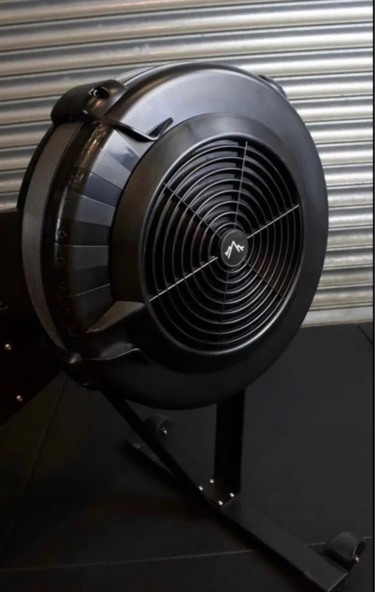 Commercial Grade Air Rowing Machine (new) - Image 4