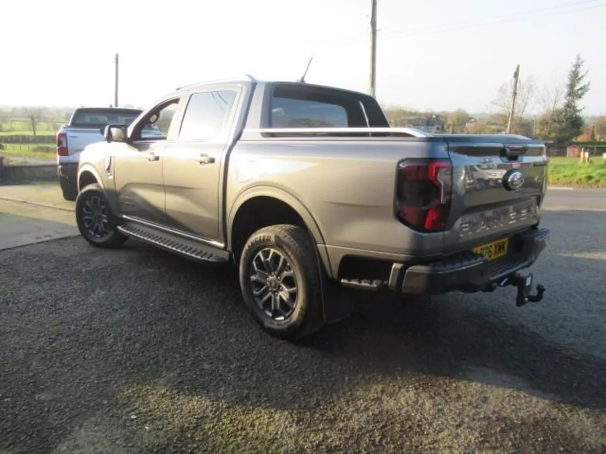 2.0 TD EcoBlue Wildtrak Pickup Double Cab 4dr Dies - Image 2