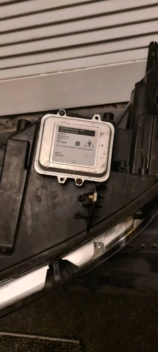 Headlights - Image 2