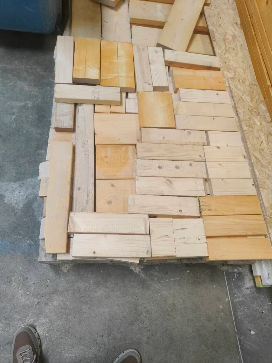 Firewood / kindling - Image 2