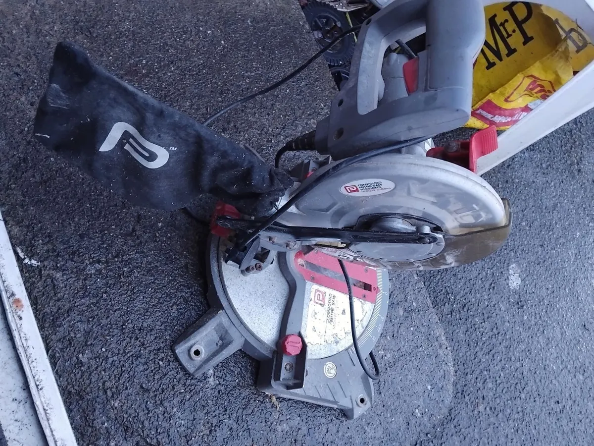 Chop saw working perfect price too sell 70e - Image 4