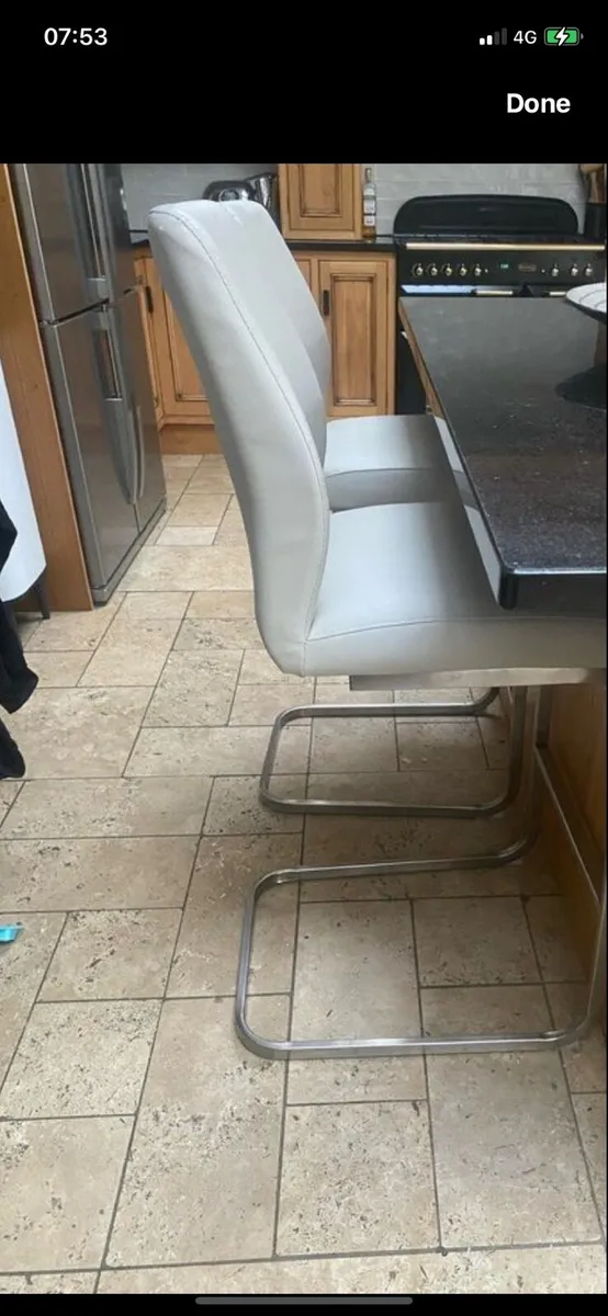 Kitchen island chairs - Image 3