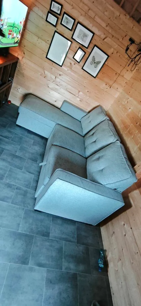 Fold out couch - Image 1