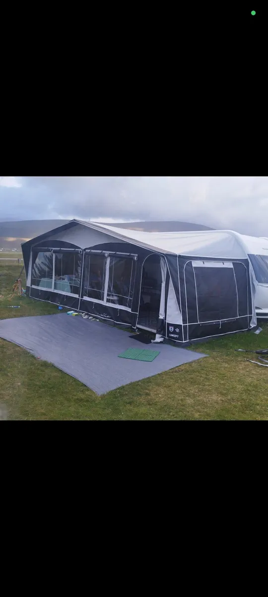 Caravan Awning walker Concept