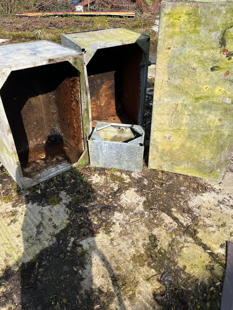 Water Tanks - Image 2