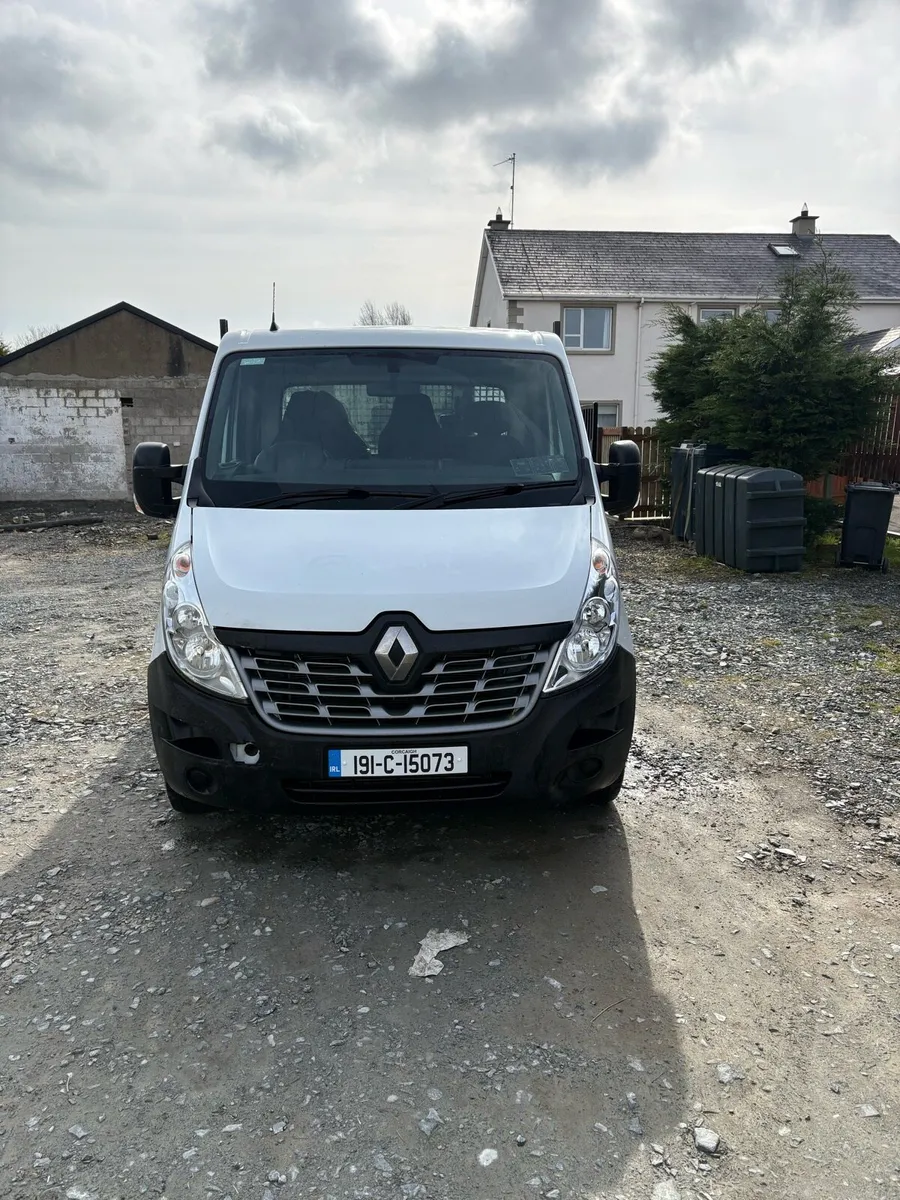 2019 Renault master tipper 3.5t - Image 2