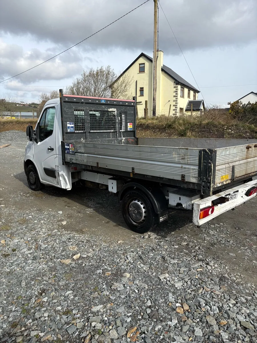 2019 Renault master tipper 3.5t - Image 4