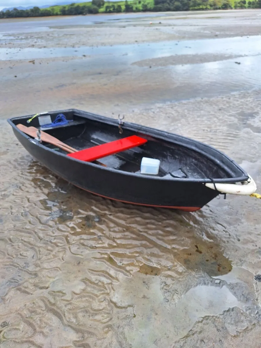 Boat/punt - Image 1