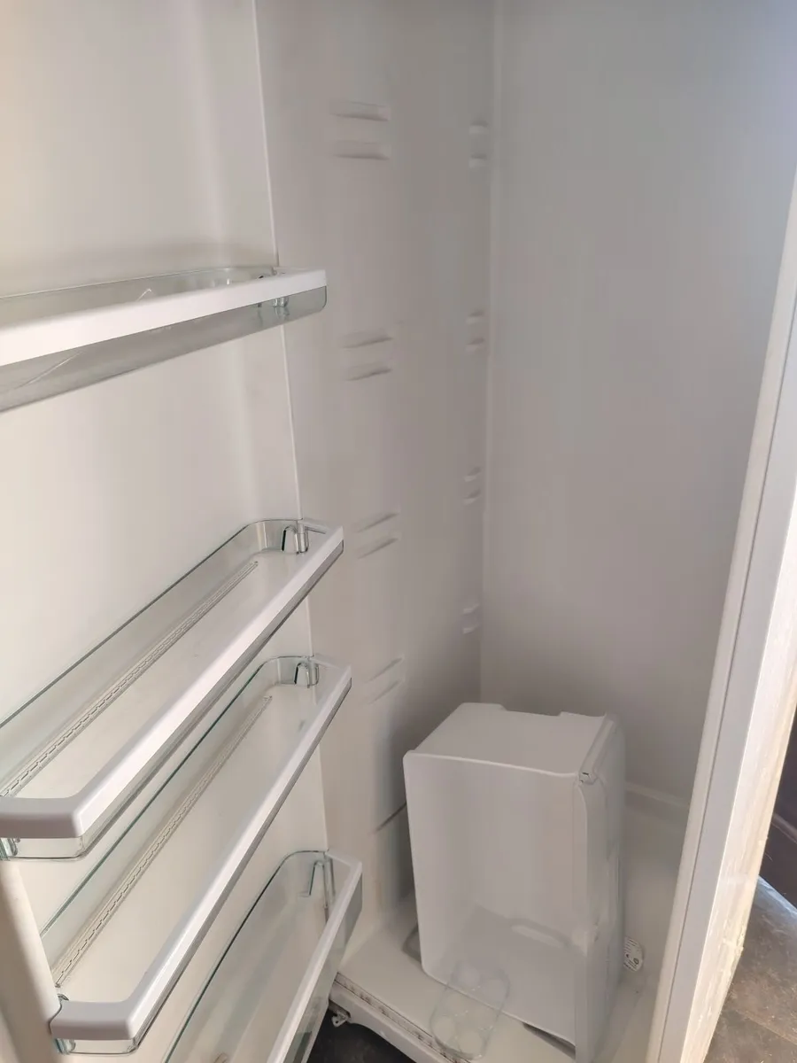 Fridge - Image 2