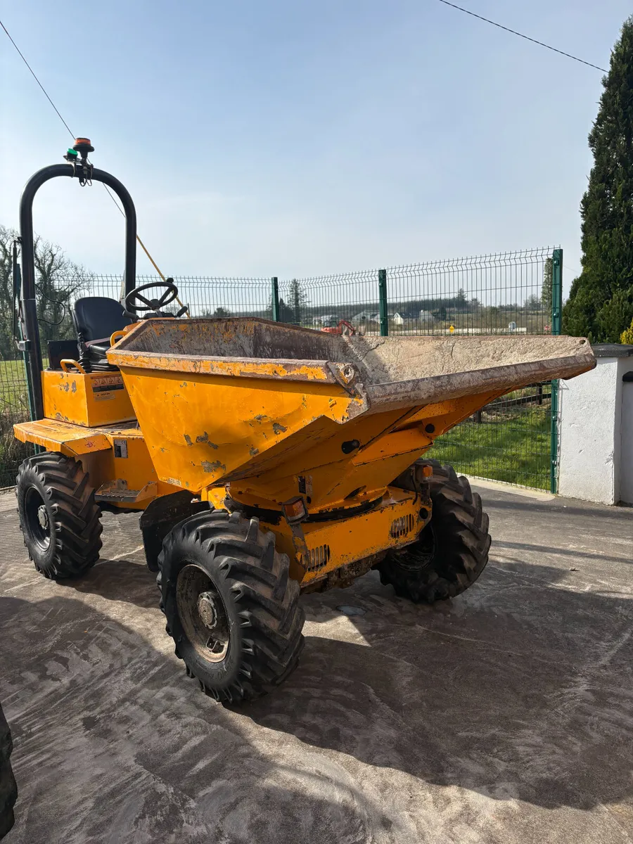 Thwaites 3 ton swivel - Image 1