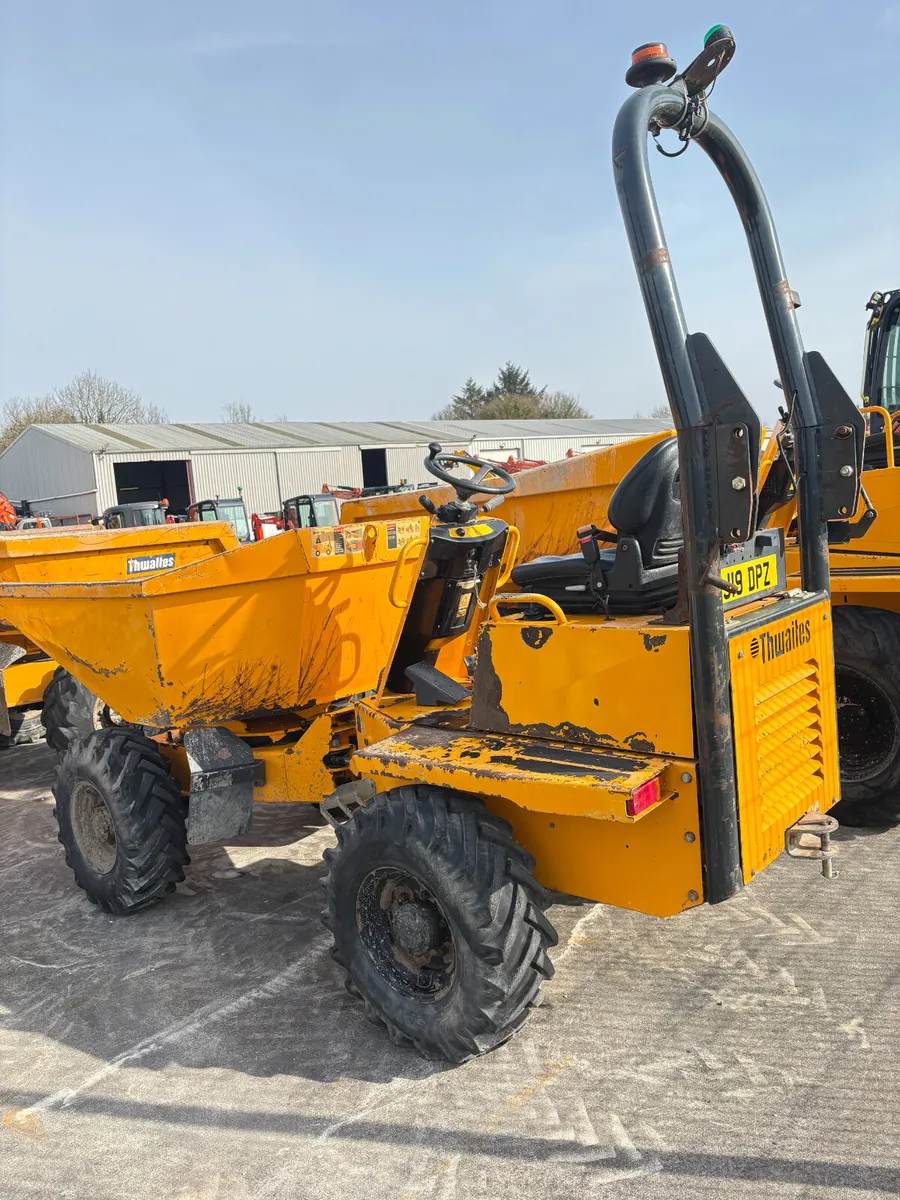 Thwaites 3 ton swivel - Image 3