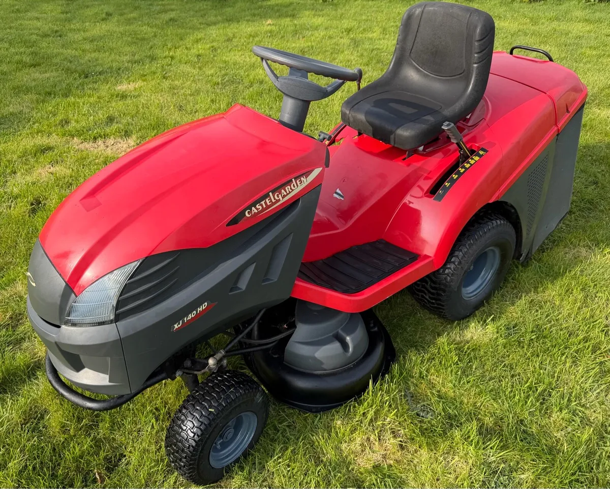 Excellent Castlegarden mower - Image 3