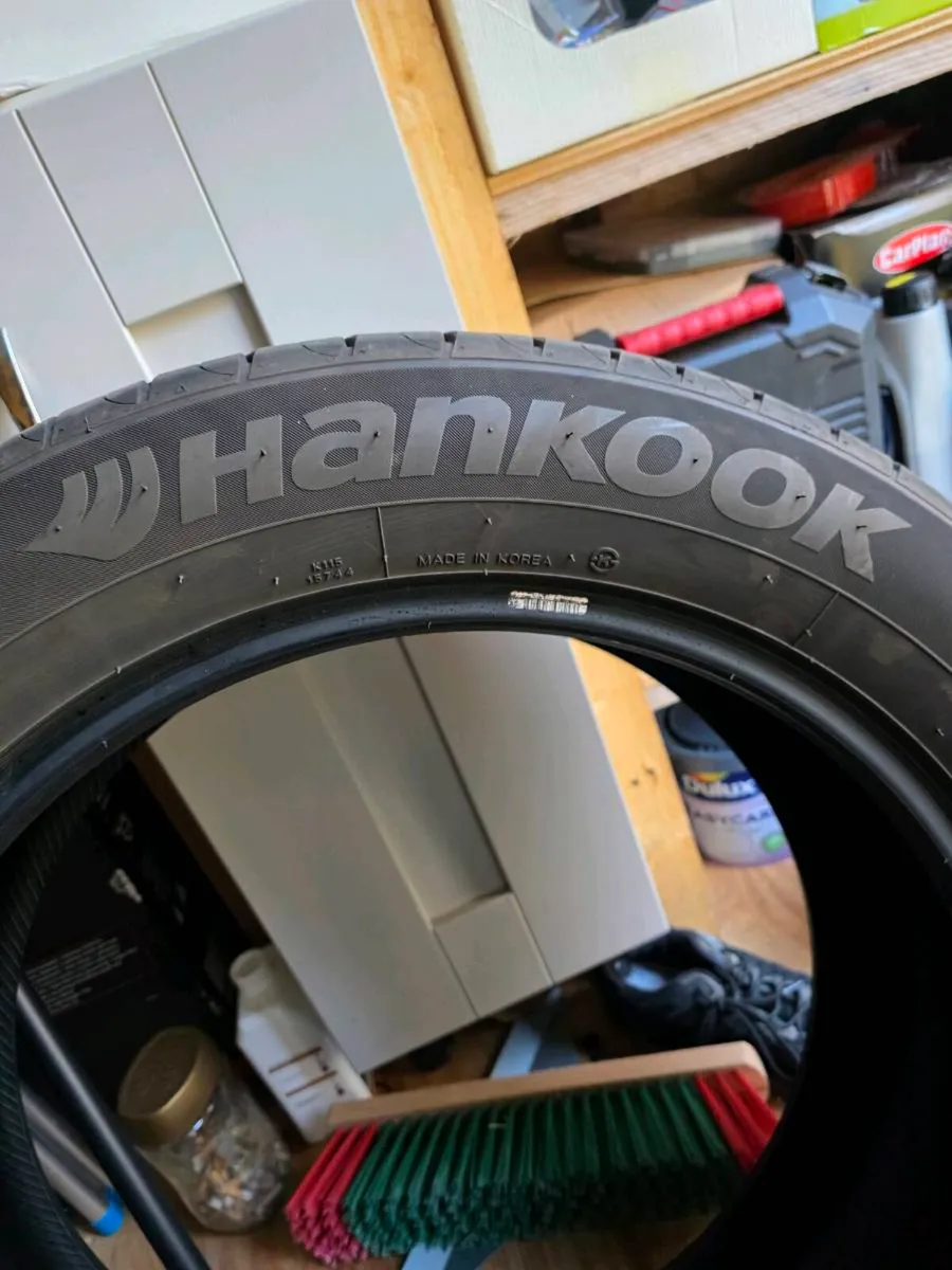 Hankook tyres R19 235 /55 - Image 3