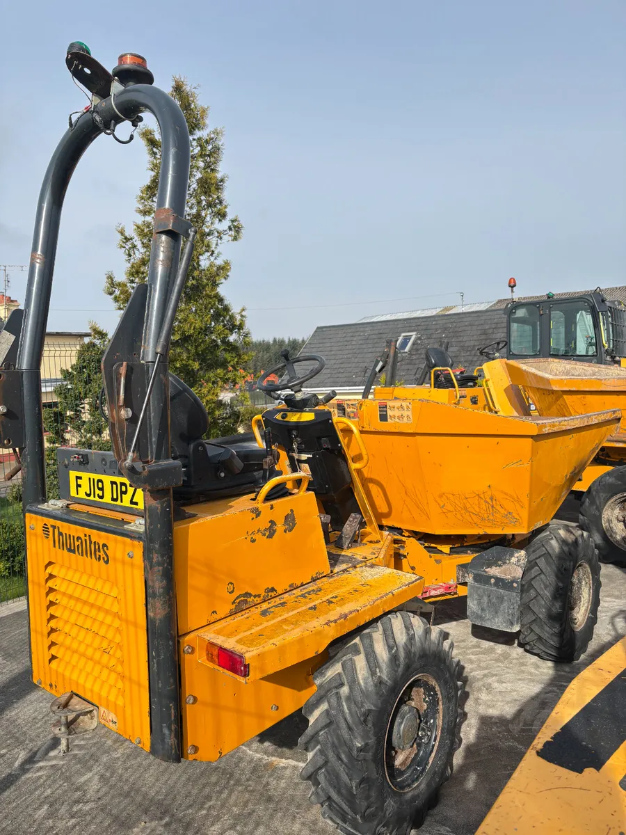 Thwaites 3 ton swivel - Image 4