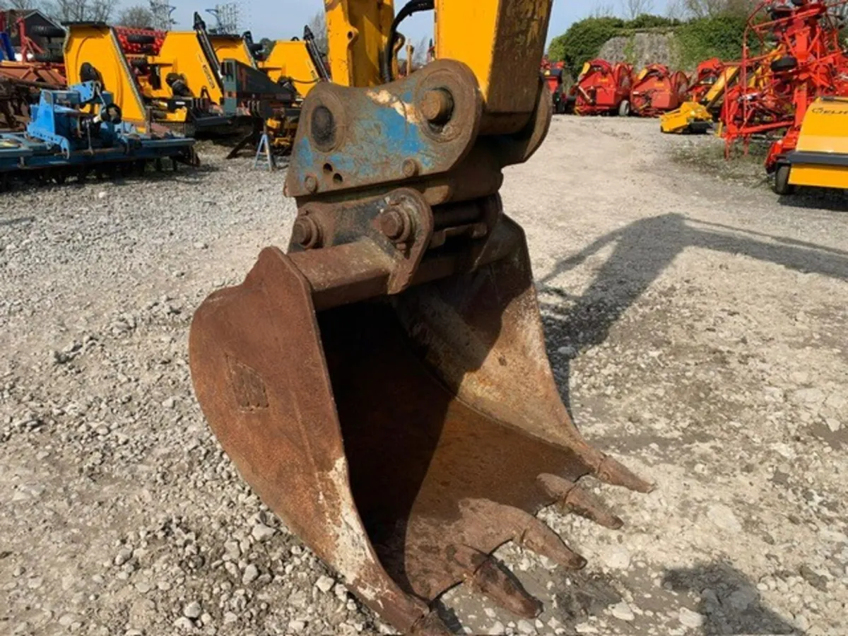JCB JS160 LC - Image 4