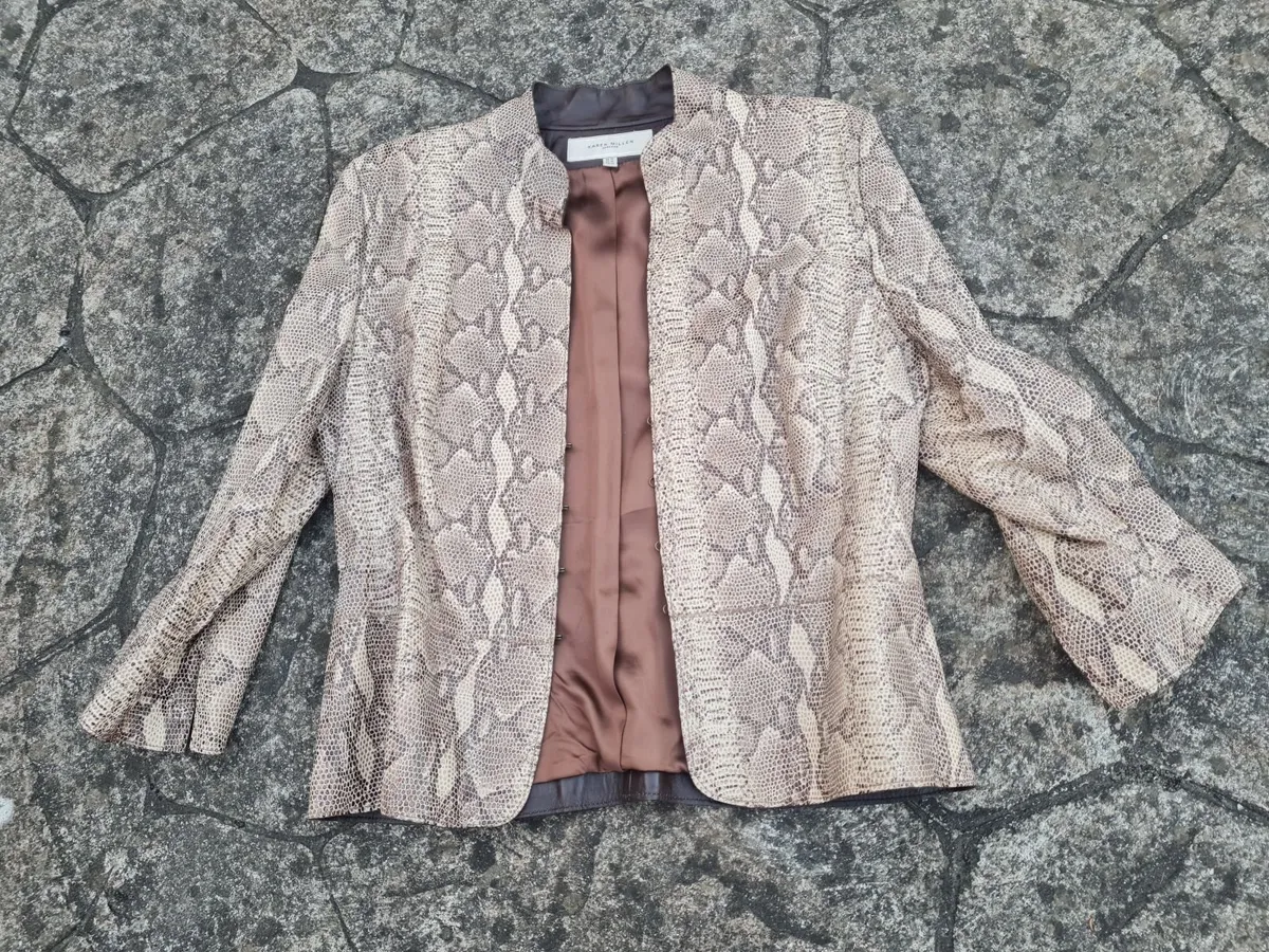 Ladies jacket - Image 1
