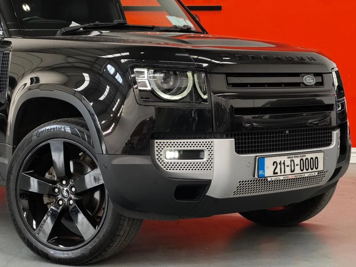 Land Rover Defender 110 3 seats, black Leather #42 - Image 2