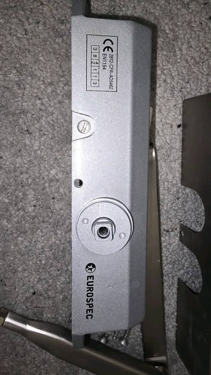 Door closers - Image 2