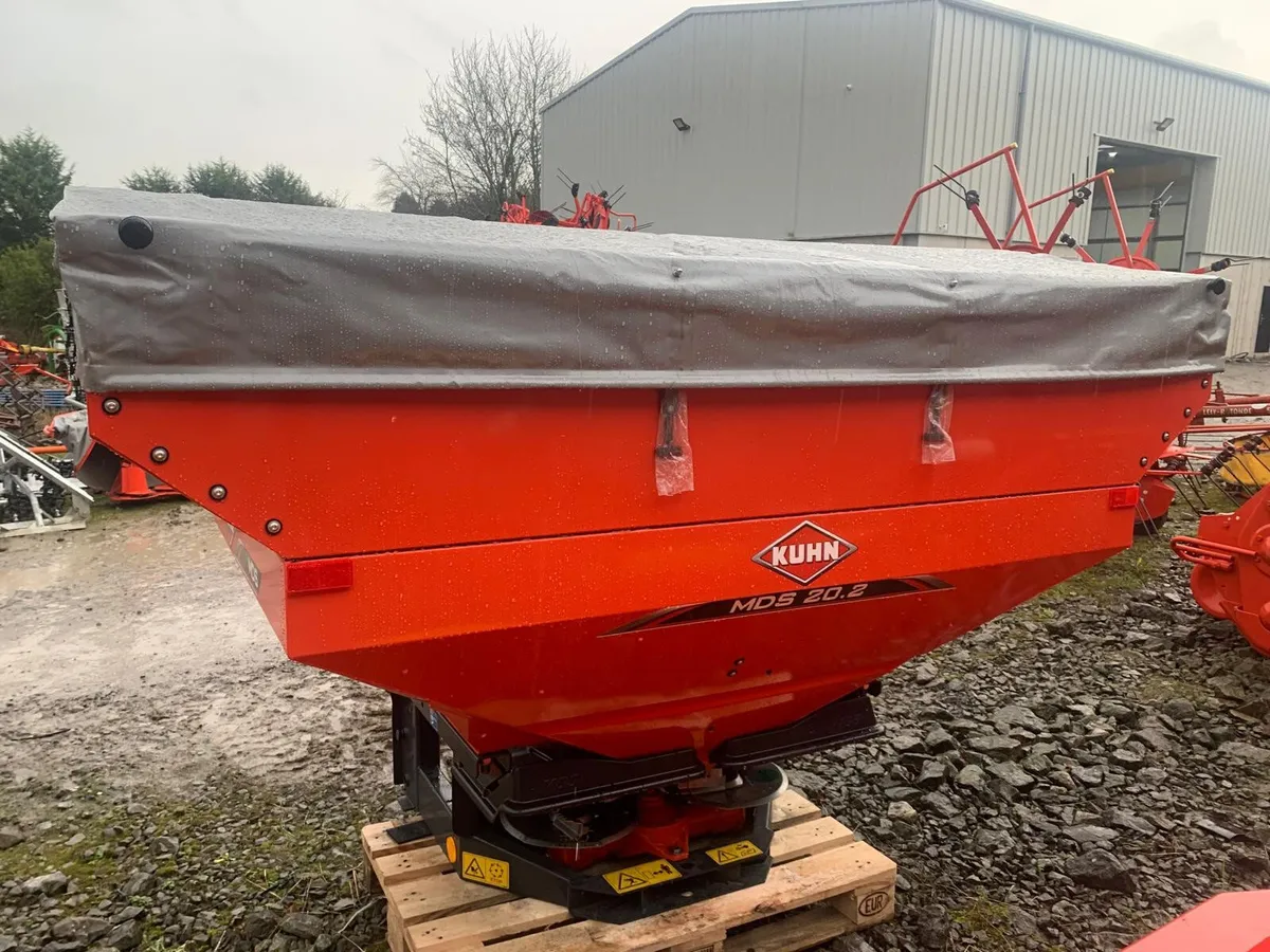 KUHN MDS 20.2 (200l )FERTILIZER SOWER, NEW - Image 1
