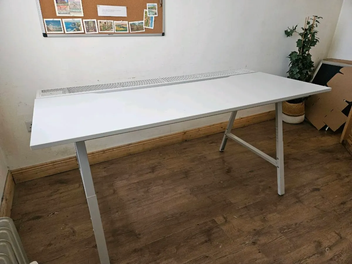 Gaming desk - Image 2