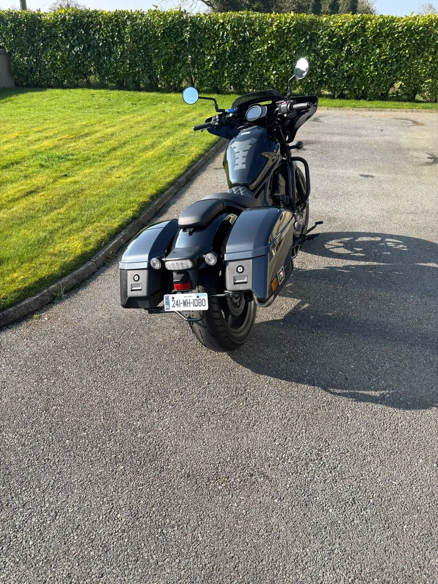 Honda rebel touring 1100, manual transmission - Image 1