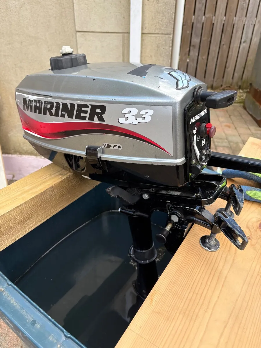 Outboard with dinghy - Image 2