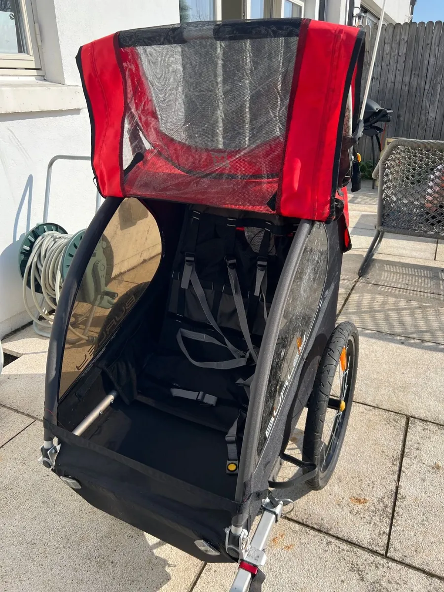 Children's bike trailer - Image 2