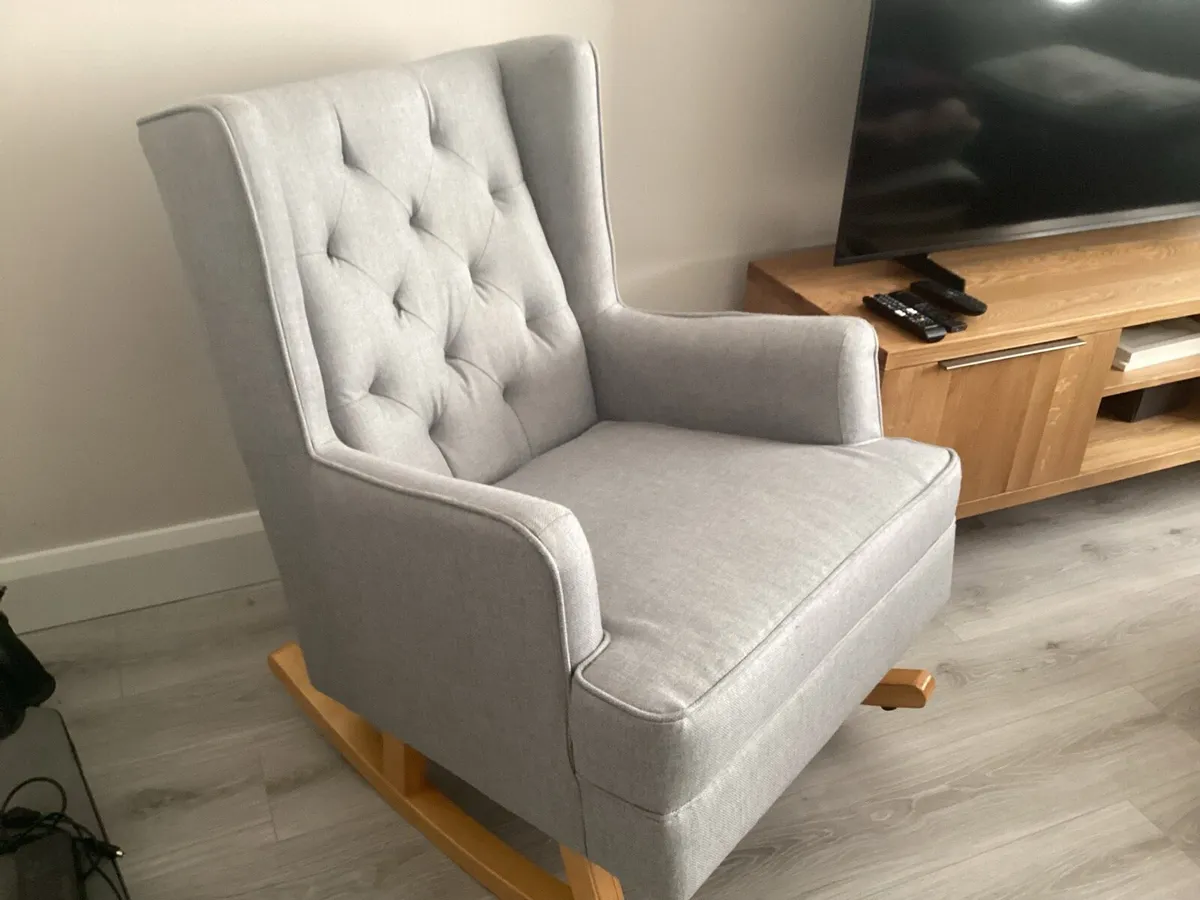 Rocking chair in perfect condition - Image 2