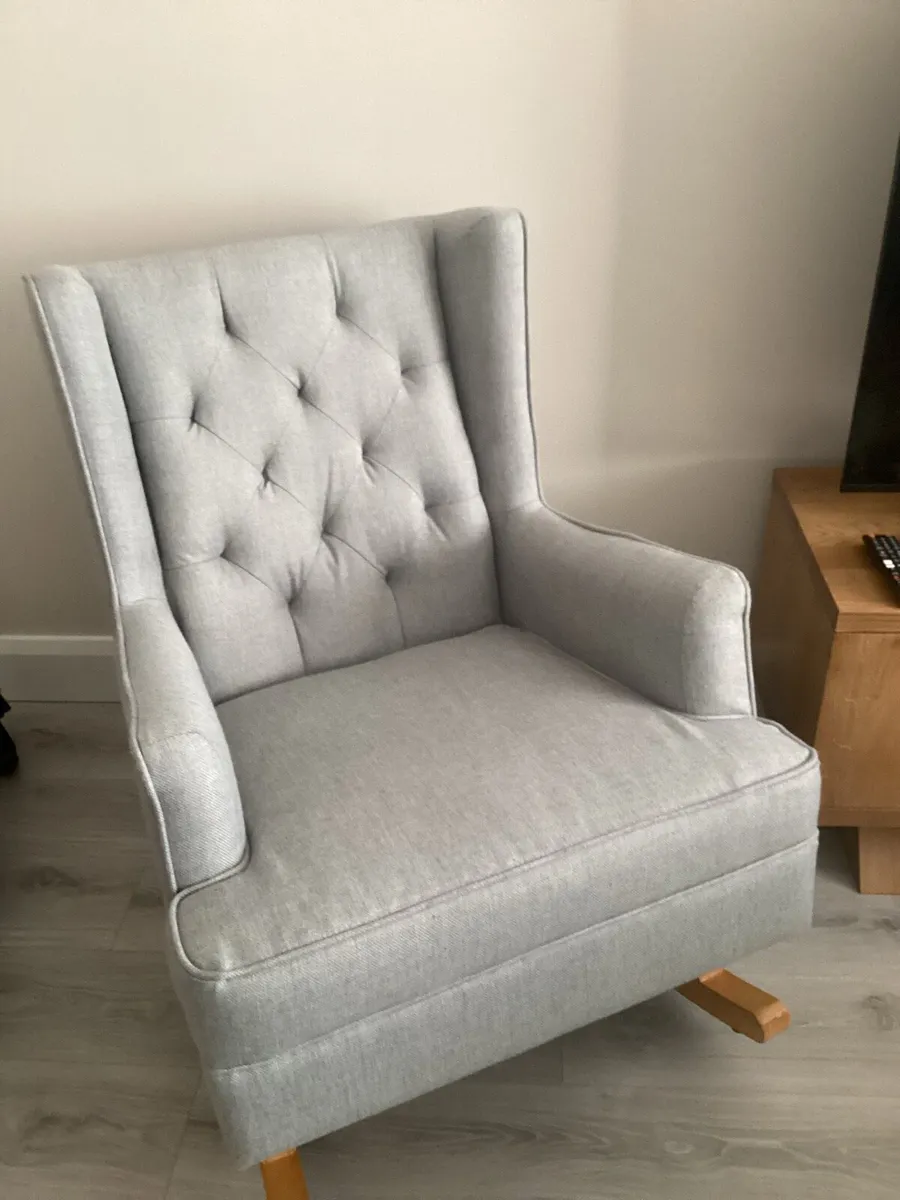 Rocking chair in perfect condition - Image 1