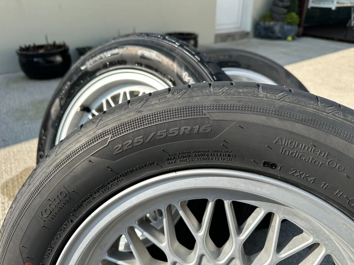 BMW vintage E34 16" & 15" E28 alloy wheels & tyres - Image 3