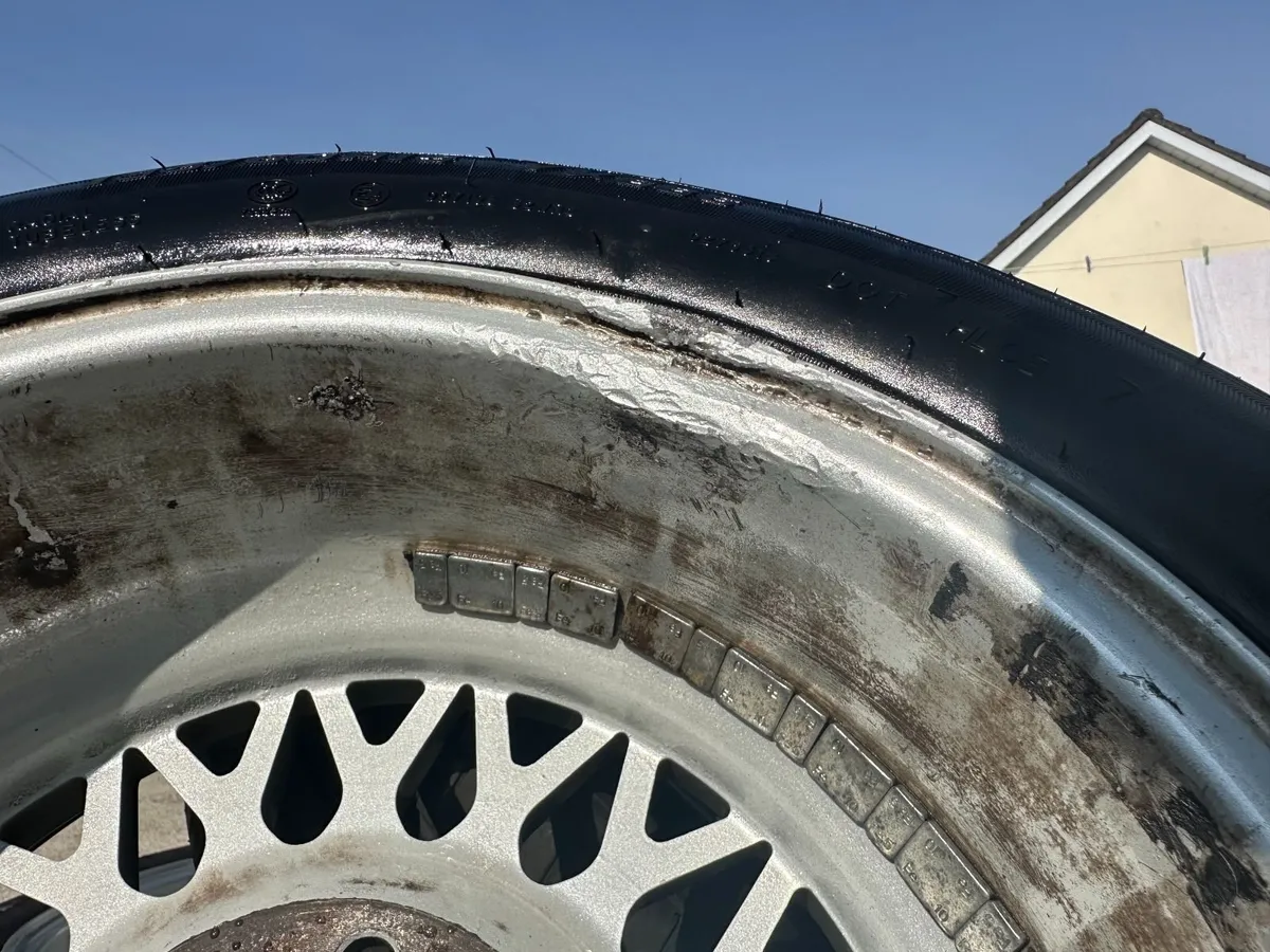 BMW vintage 15" E28 alloy wheels & tyres - Image 3