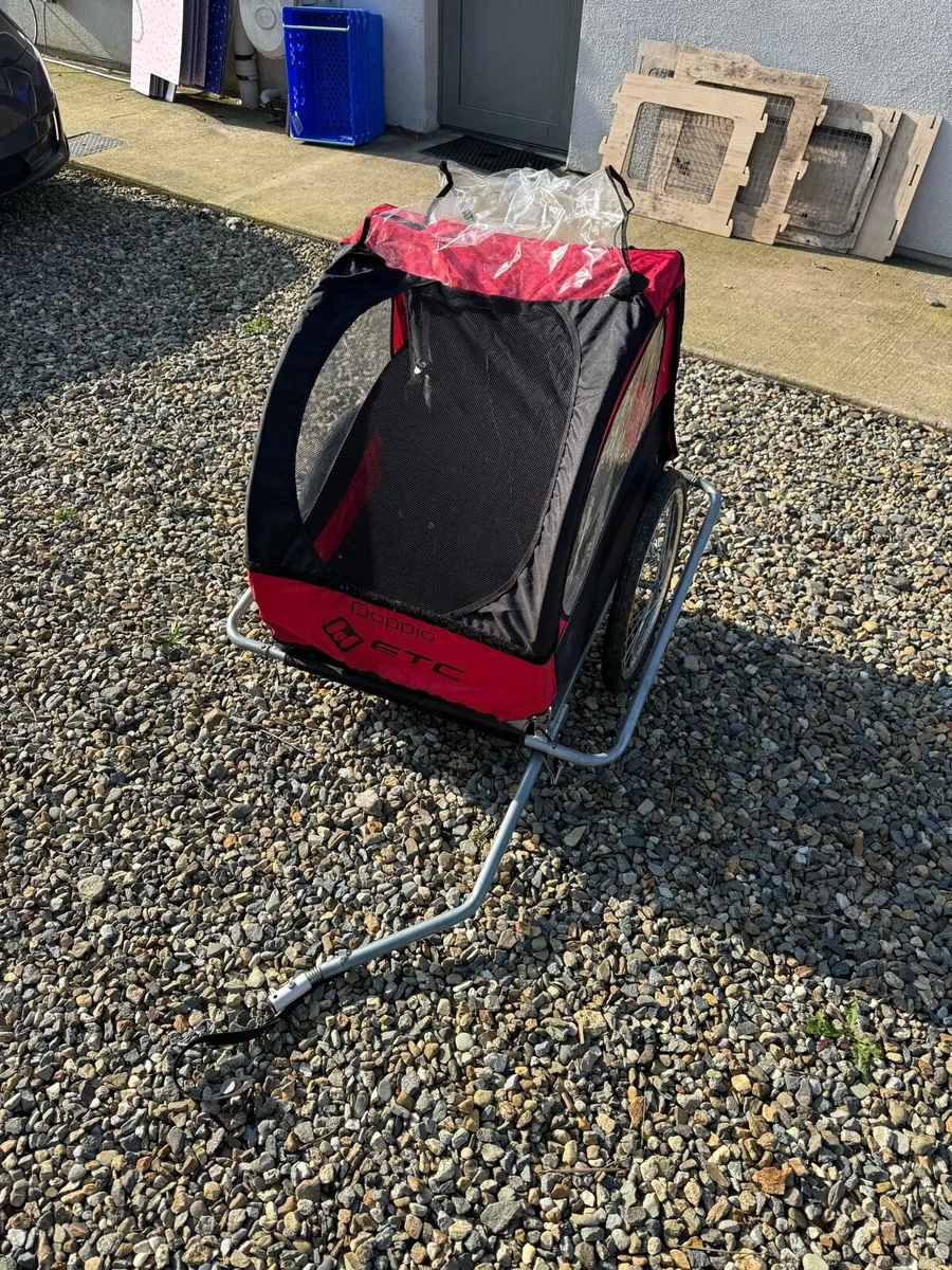 Children’s bike trailer - Image 1
