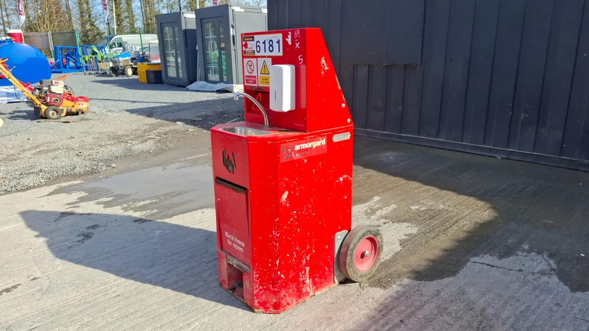 Armorgard ScrubKart – Site Cleaning - Image 3