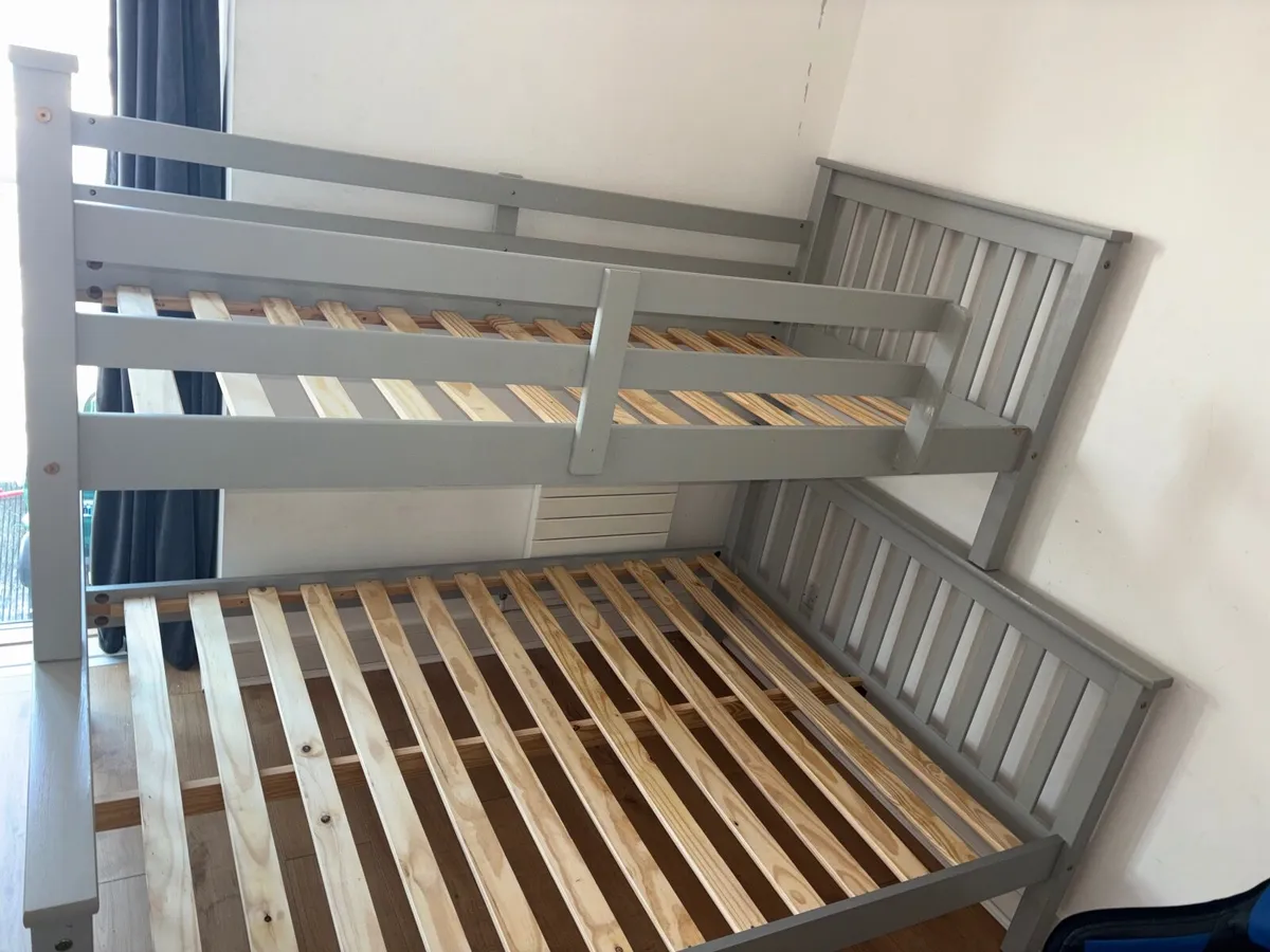 Bunk bed - Image 1