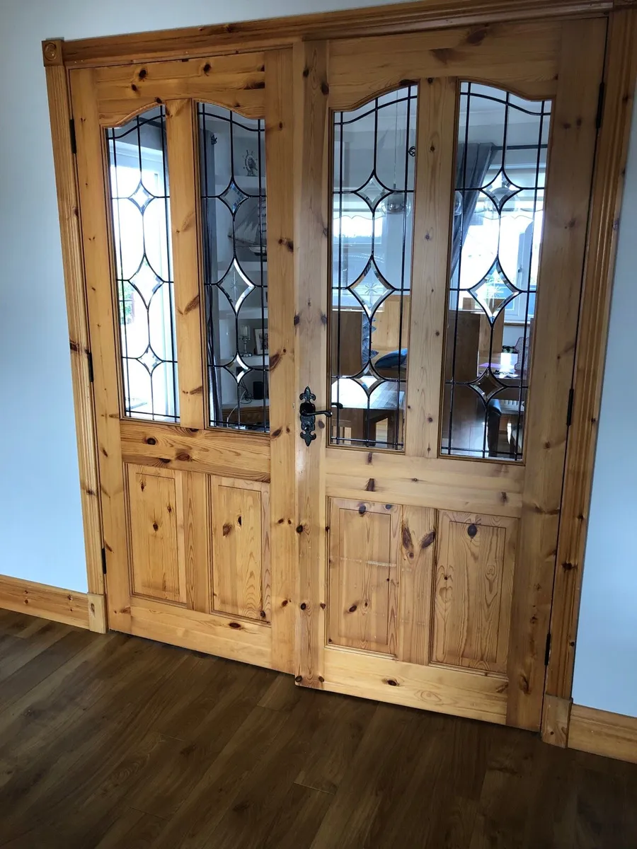 Pine doors - Image 1