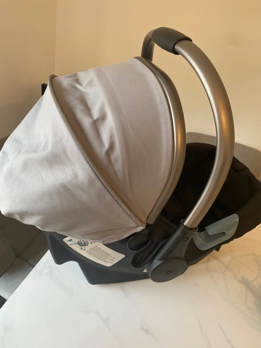 Infababy Car Seat - Image 3