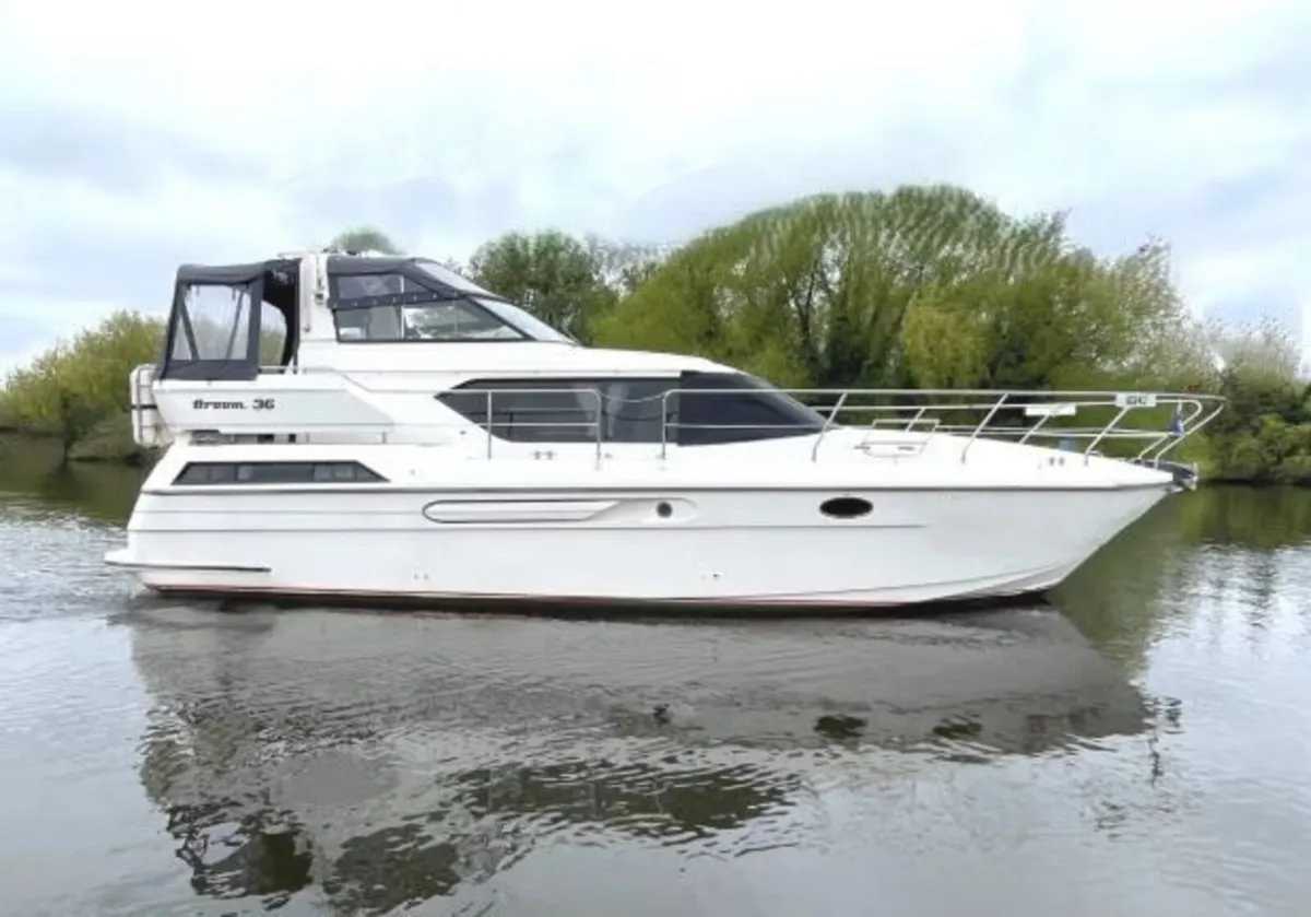 Broom Motor boat wanted