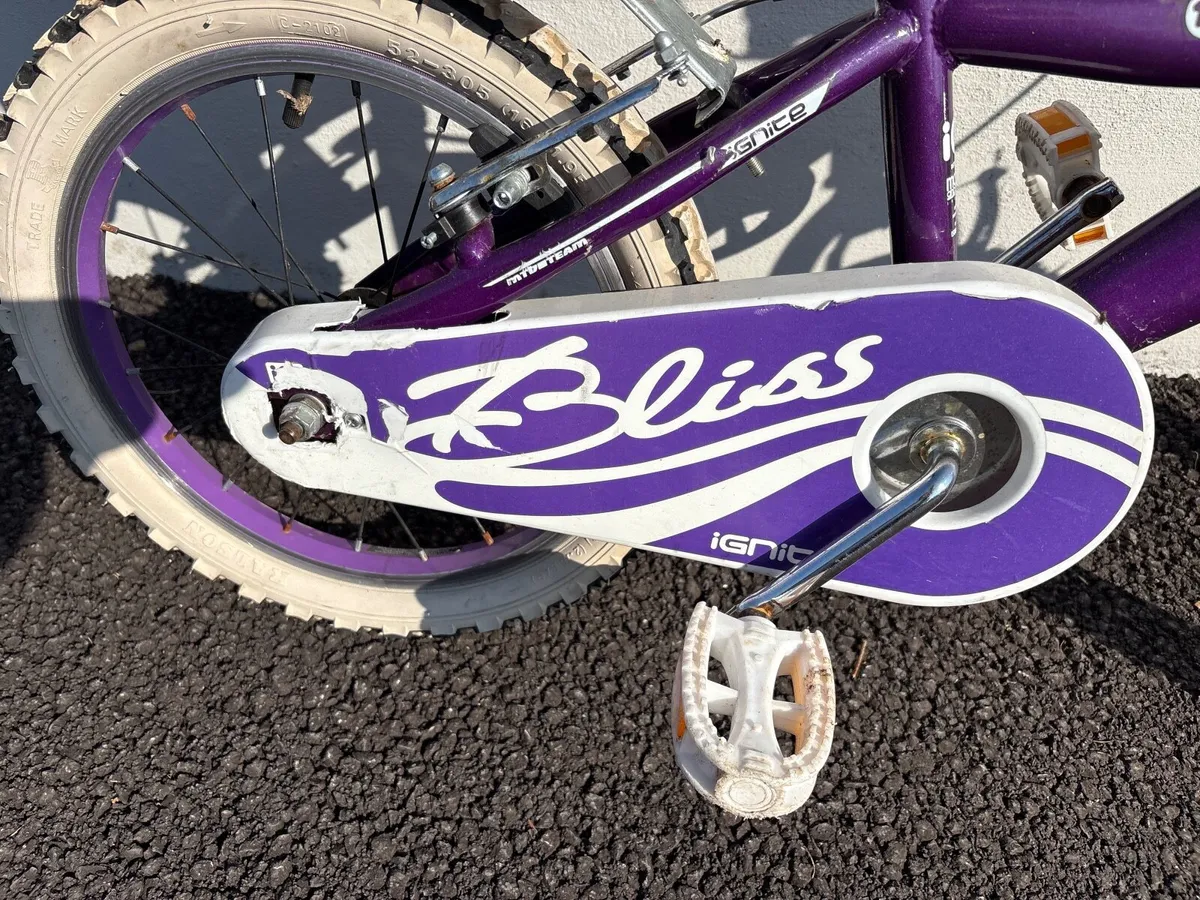 Girls bike - Image 2