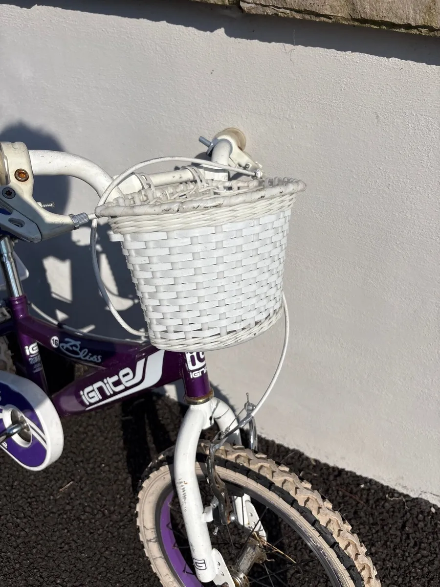 Girls bike - Image 3