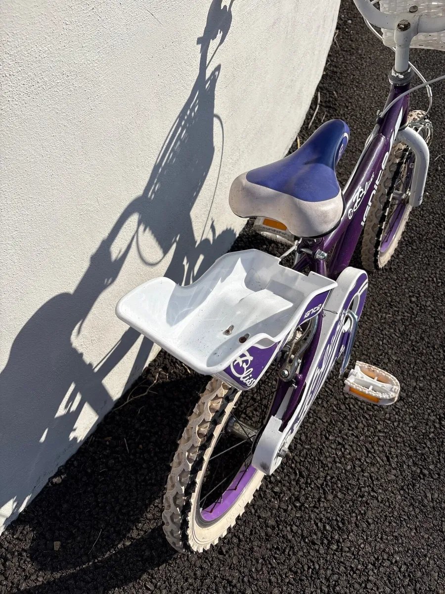 Girls bike - Image 4